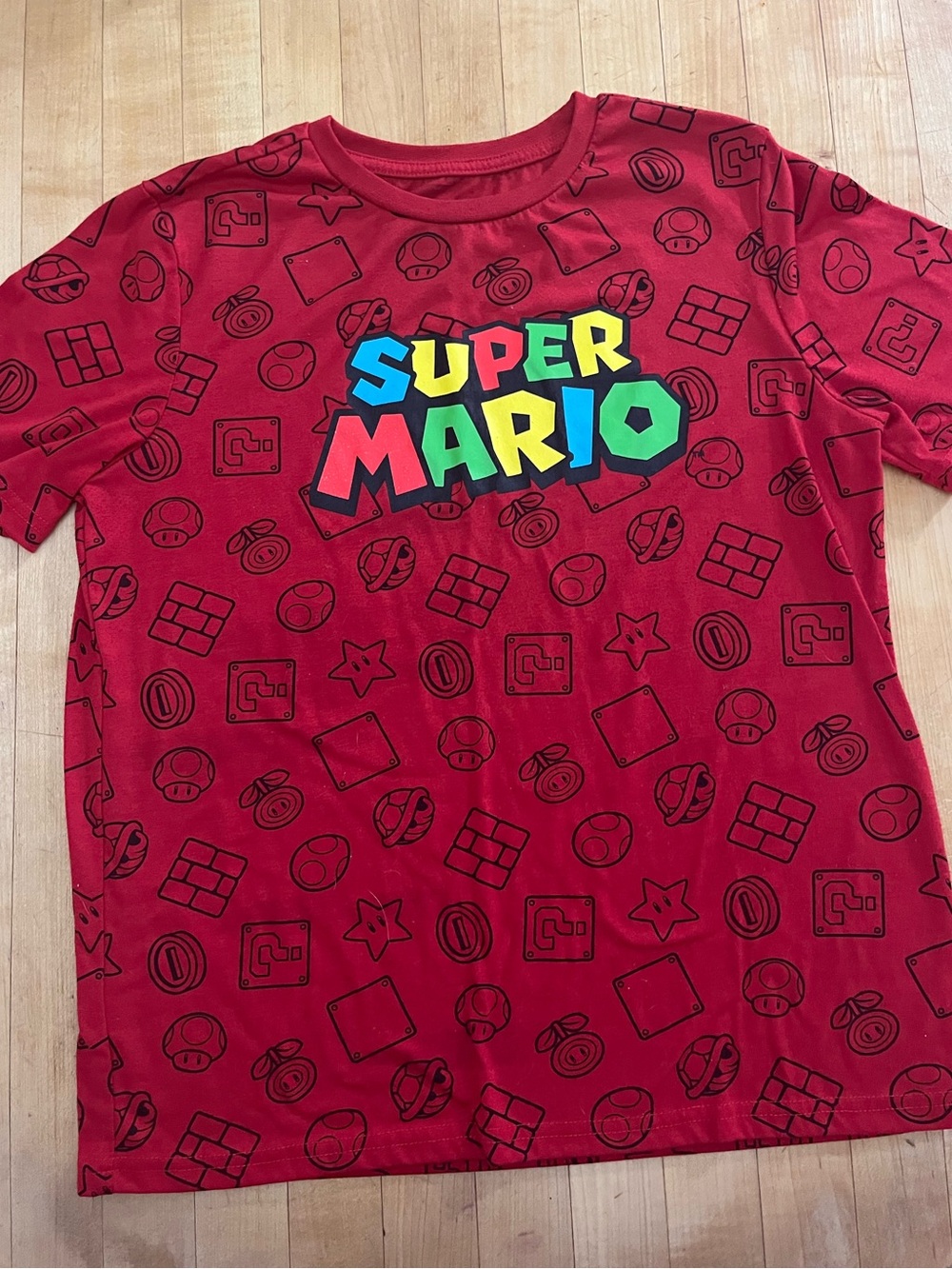 Super Mario T-shirt, kids size 14/16